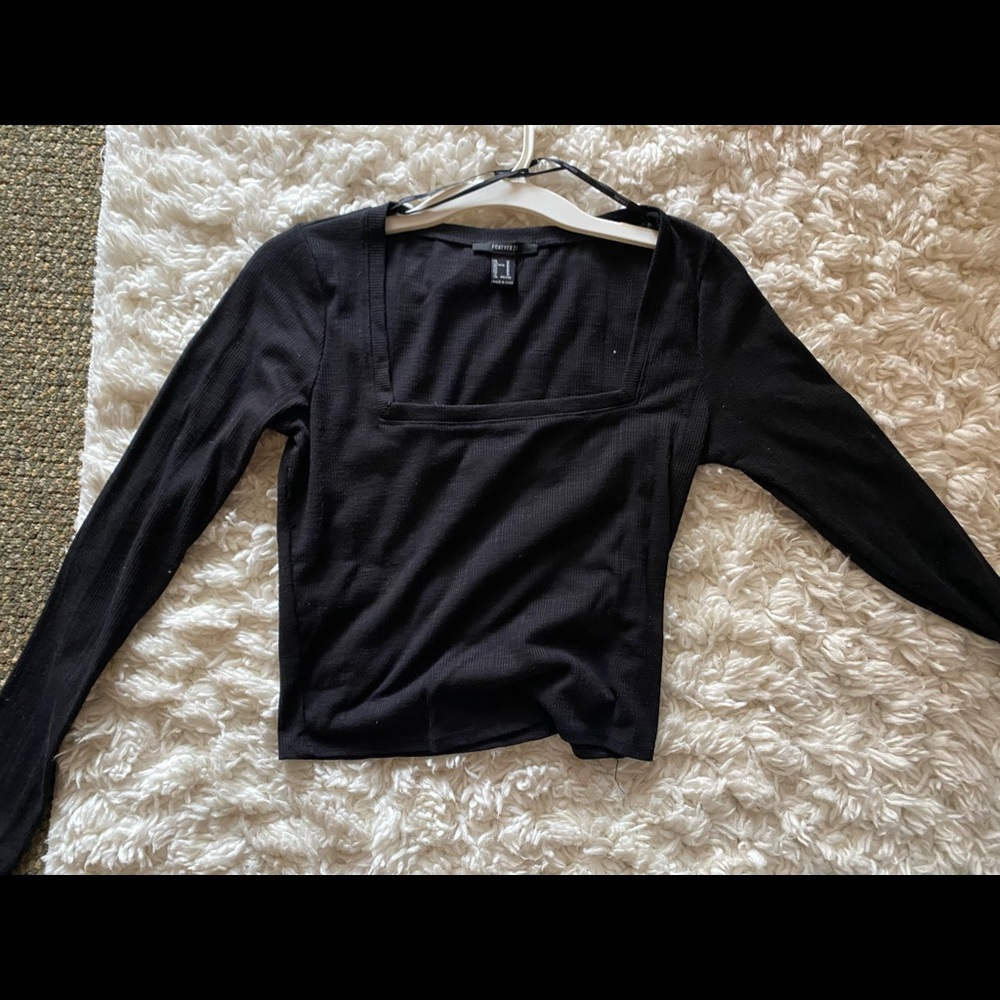 Forever 21 black square neck long sleeve going out top. Size M